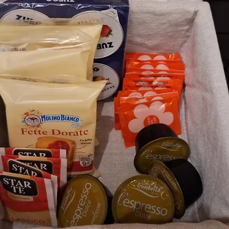 La Casetta Di Minu דירה קוסנזה